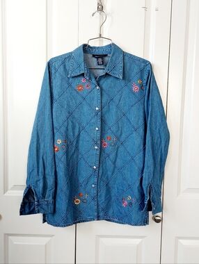 Daisy Floral Embroidered Chambray Diamond Pintuck Shirt Small Denim & Co